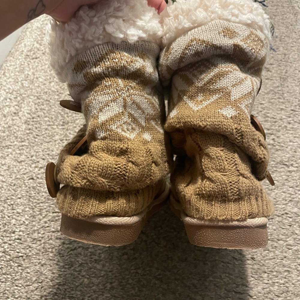 Muk Luks sweater boots - Picture 9 of 12